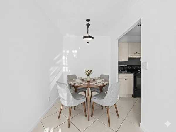 $2,200 | 1 Jacaranda Country Club Drive, Unit 202, Plantation, FL 33324