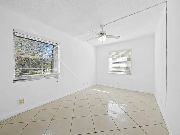 $2,200 | 1 Jacaranda Country Club Drive, Unit 202, Plantation, FL 33324