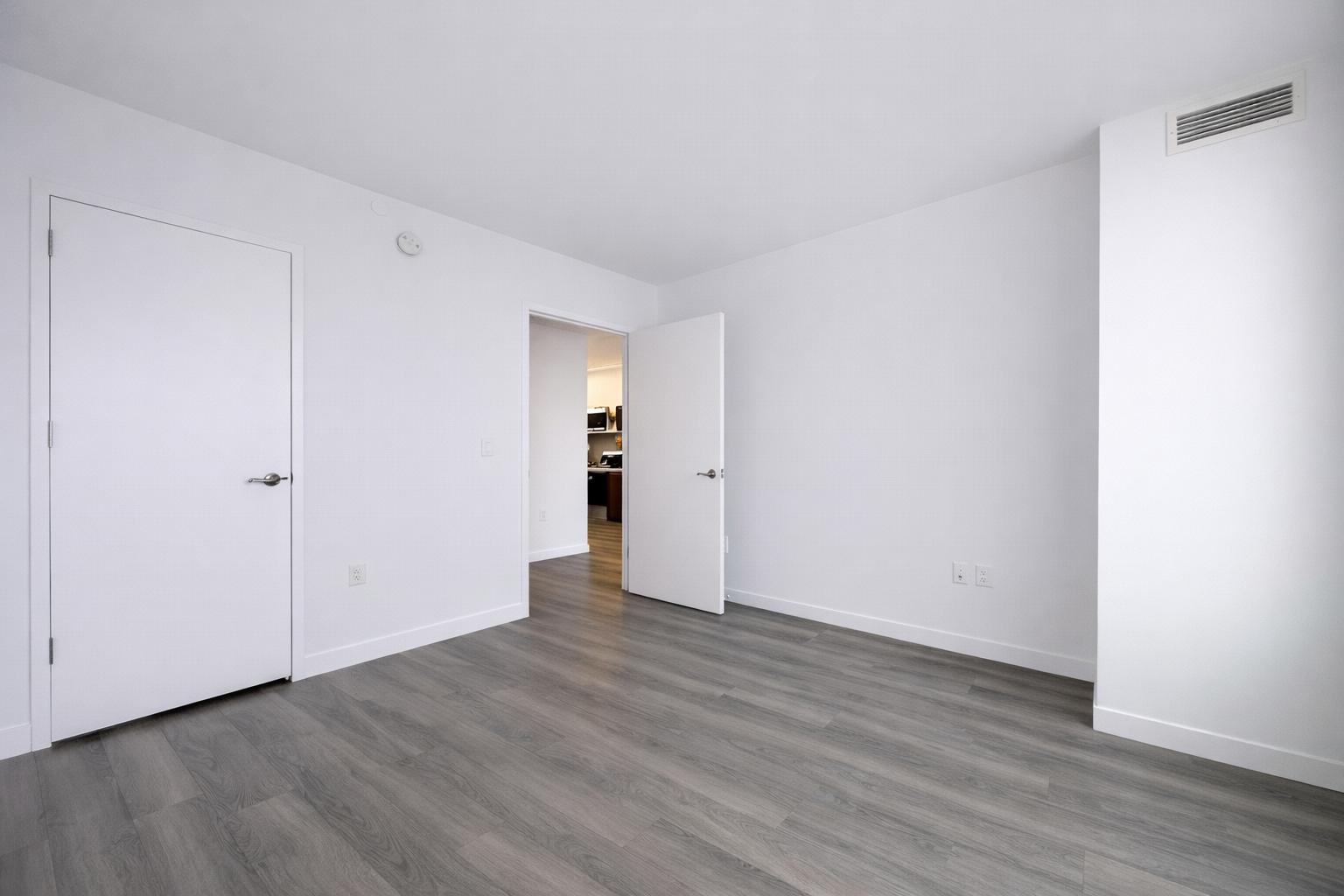 1524 Sheepshead Bay Road, Unit 14H Brooklyn, NY 11235 - Photo 6 of 24 Photo 6