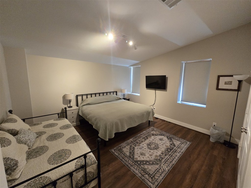 1684 County Road 2234 Lampasas, TX 76550 - Photo 26 of 35 a bedroom with double bed and a window