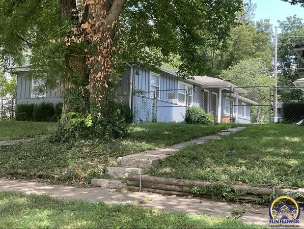$1,500,000 | 2612-2614 Southwest Clay Street, Topeka, KS 66611