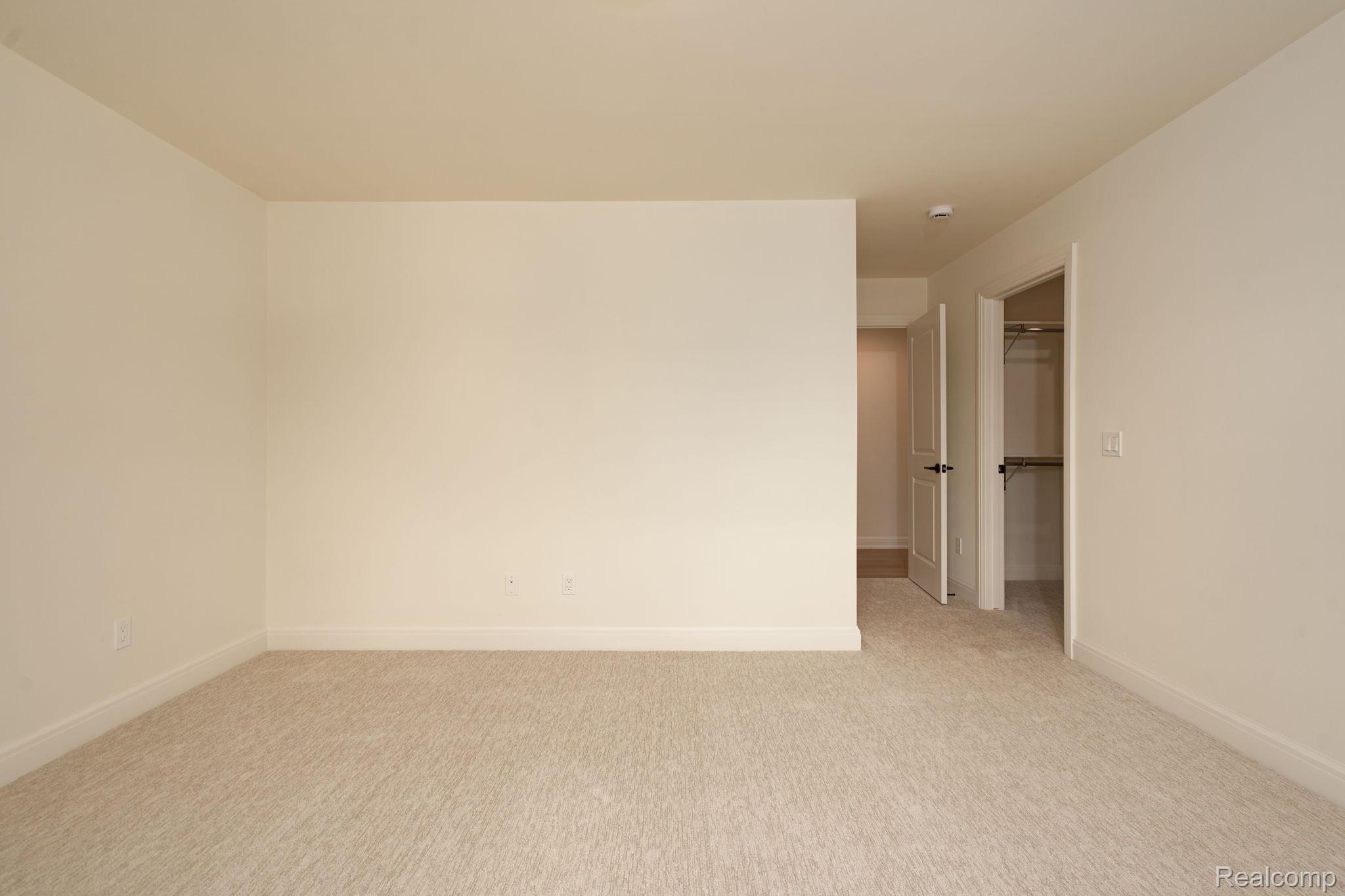 3836 Coachwood Lane Rochester, MI 48309 - Photo 65 of 82 53-web-or-mls-interiors-35.jpg