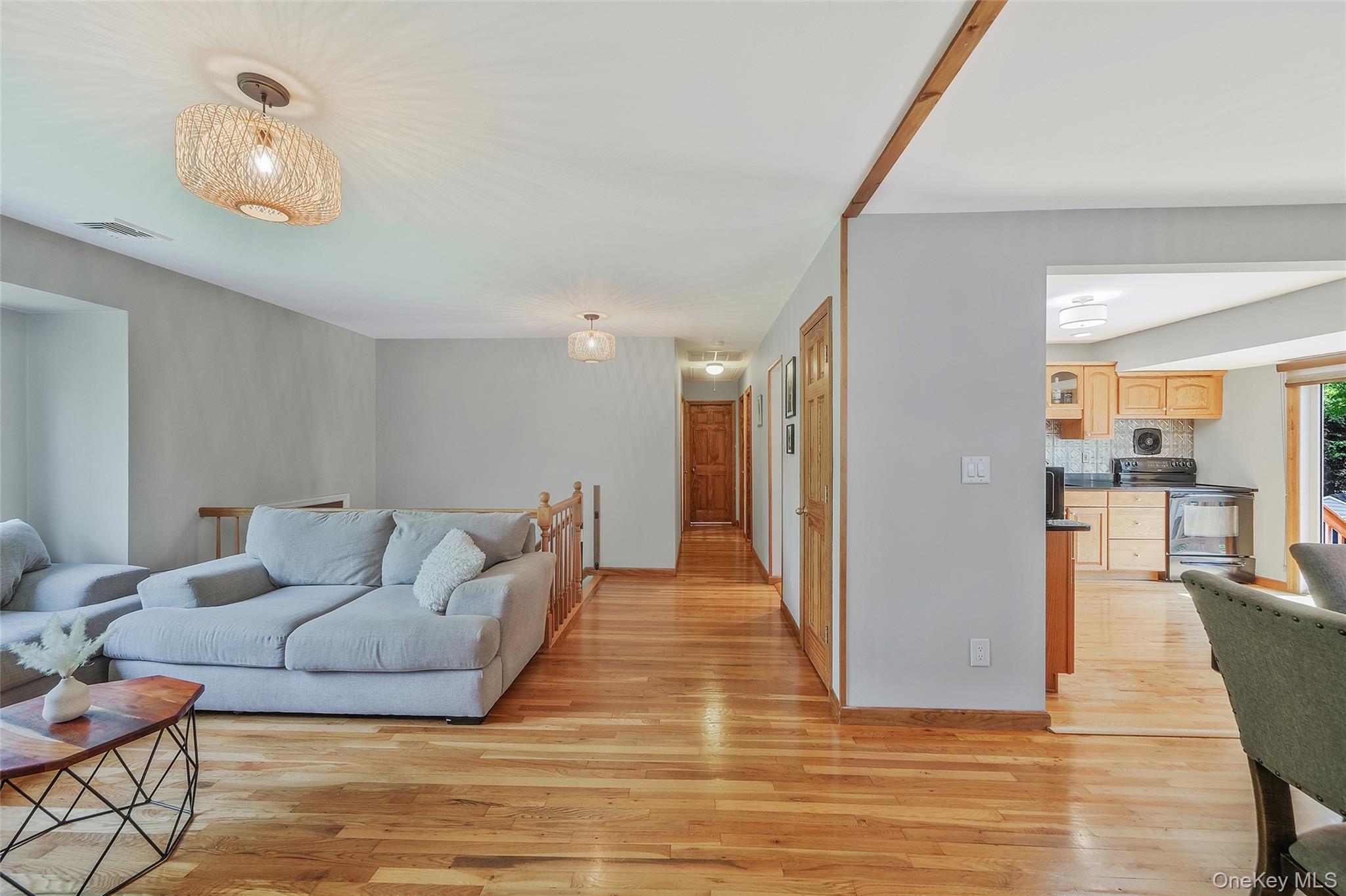 103 Stephen Road Bayport, NY 11705 - Photo 6 of 41
