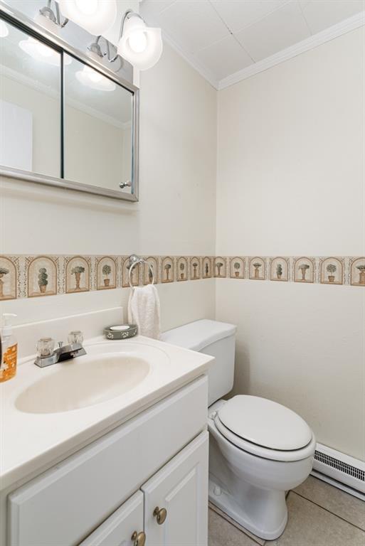424 Overbrook Road Valencia, PA 16059 - Photo 8 of 30 a bathroom with a sink a toilet and mirror