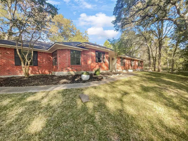 $568,000 | 240 Priscilla Circle, New Hope, TX 75071