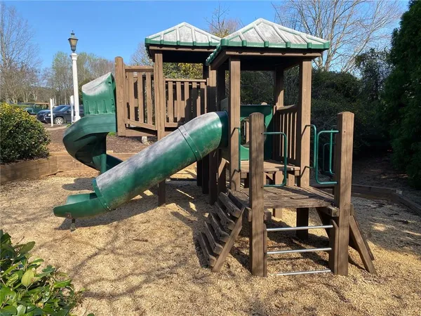 $800,000 | 142 Grandmar Chase, Canton, GA 30115