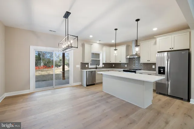 $724,900 | 8014 Sherbeyn Road, Goldvein, VA 22720