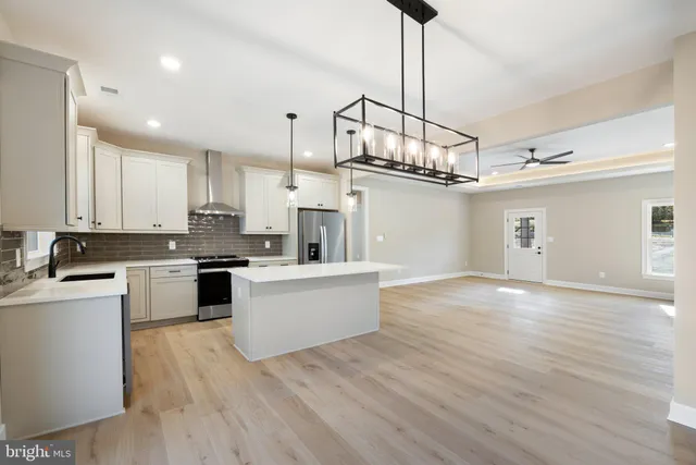 $724,900 | 8014 Sherbeyn Road, Goldvein, VA 22720