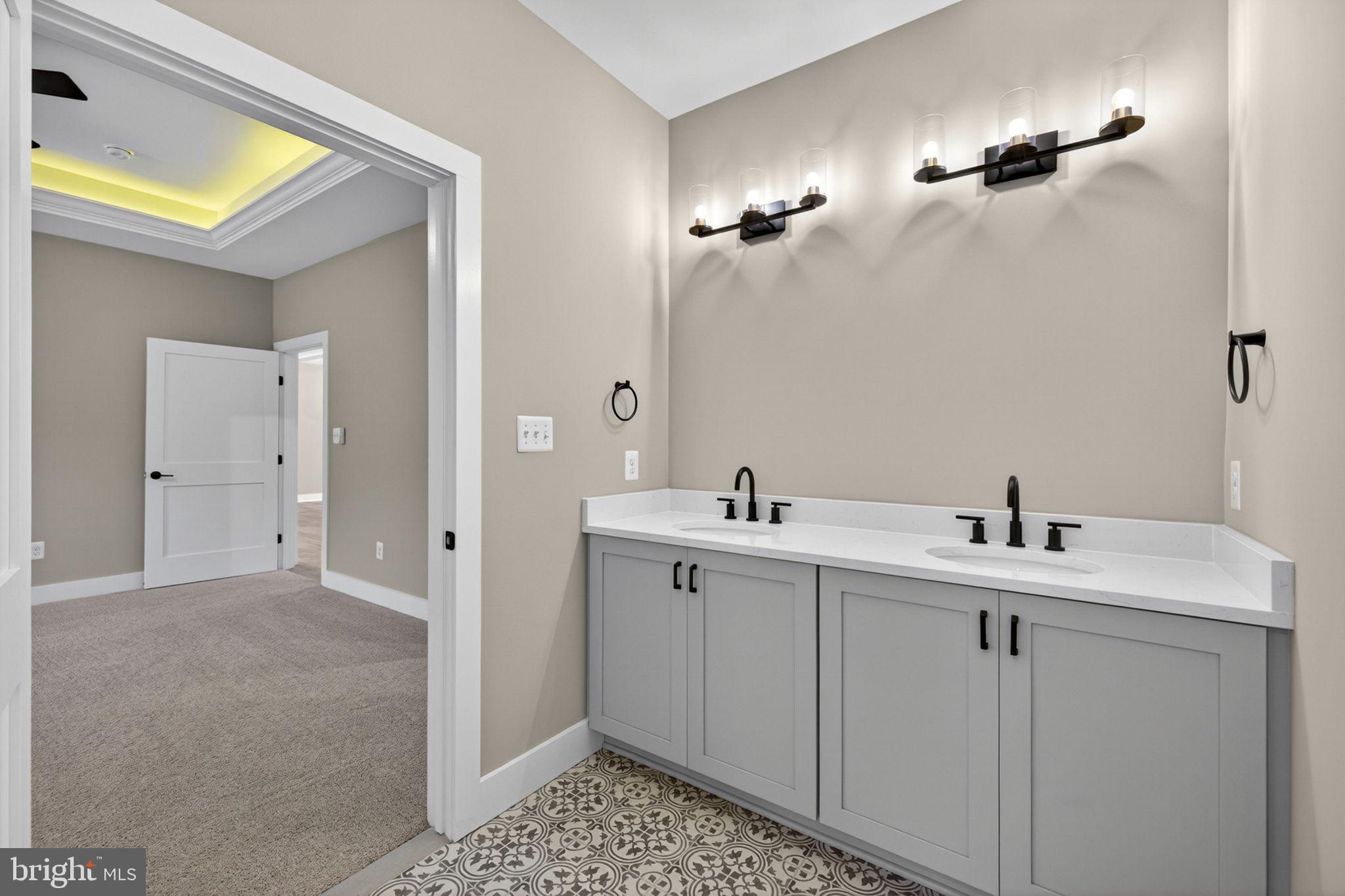 8014 Sherbeyn Road Goldvein, VA 22720 - Photo 22 of 37 Primary Bath