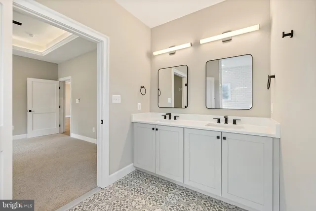 $724,900 | 8014 Sherbeyn Road, Goldvein, VA 22720