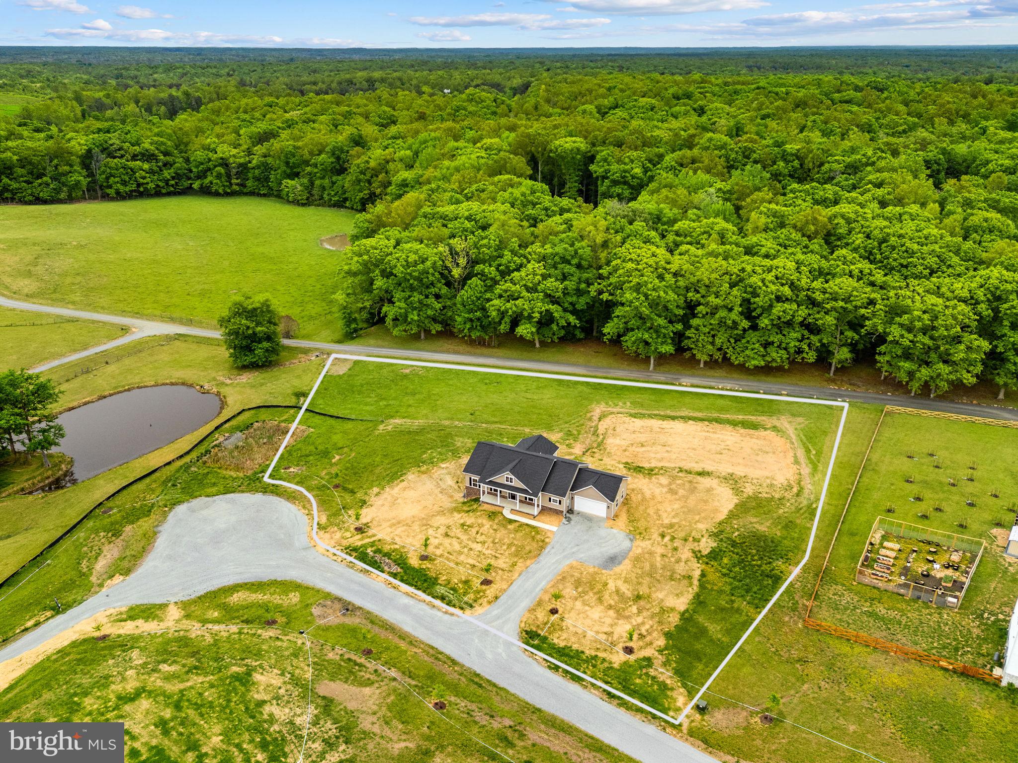 8014 Sherbeyn Road Goldvein, VA 22720 - Photo 4 of 37 Gallery Image 4