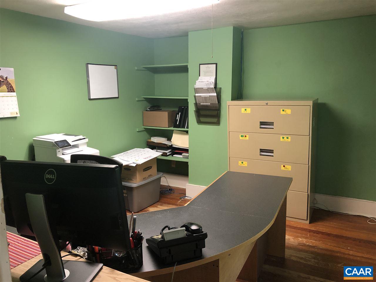 2771 Beech Grove Road Roseland, VA 22967 - Photo 7 of 31 a living room with a wooden floor and furniture