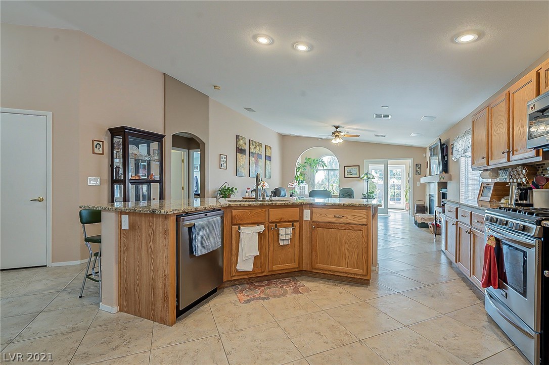 4537 Silverwind Road North Las Vegas, NV 89031 - Photo 8 of 29 Gallery Image 8