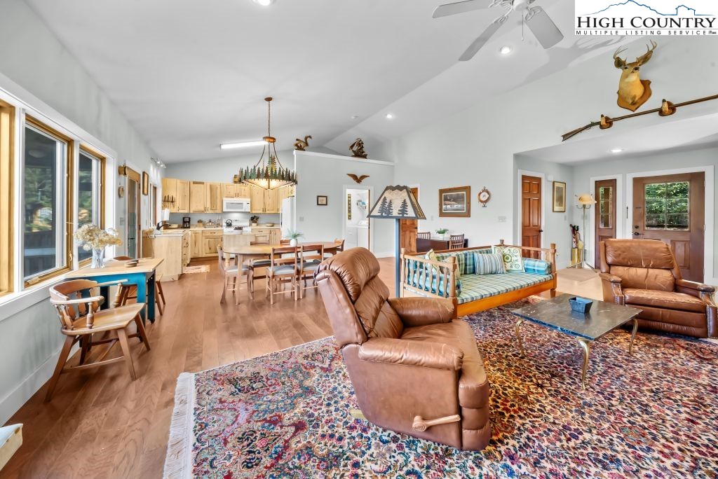 342 Ripshin Lake Road Roan Mountain, TN 37687 - Photo 17 of 50 Gallery Image 17