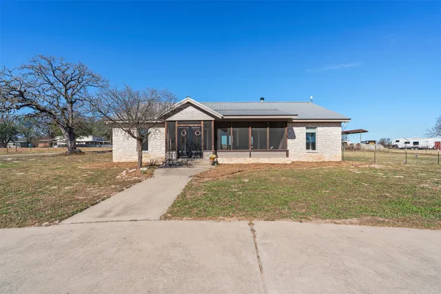 $330,000 | 1158 County Road 415, Lexington, TX 78947