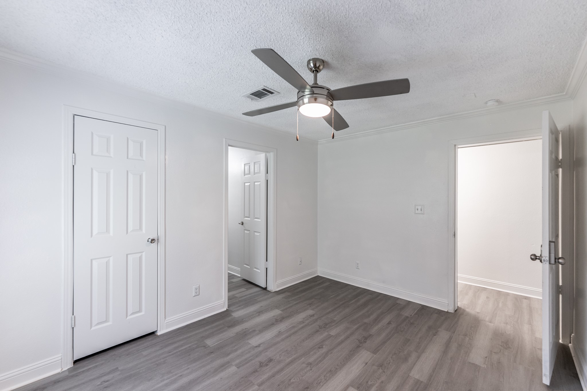 130 Varsity Drive Huntsville, TX 77340 - Photo 15 of 22 Photos show typical layout and finishes; actual unit may vary.