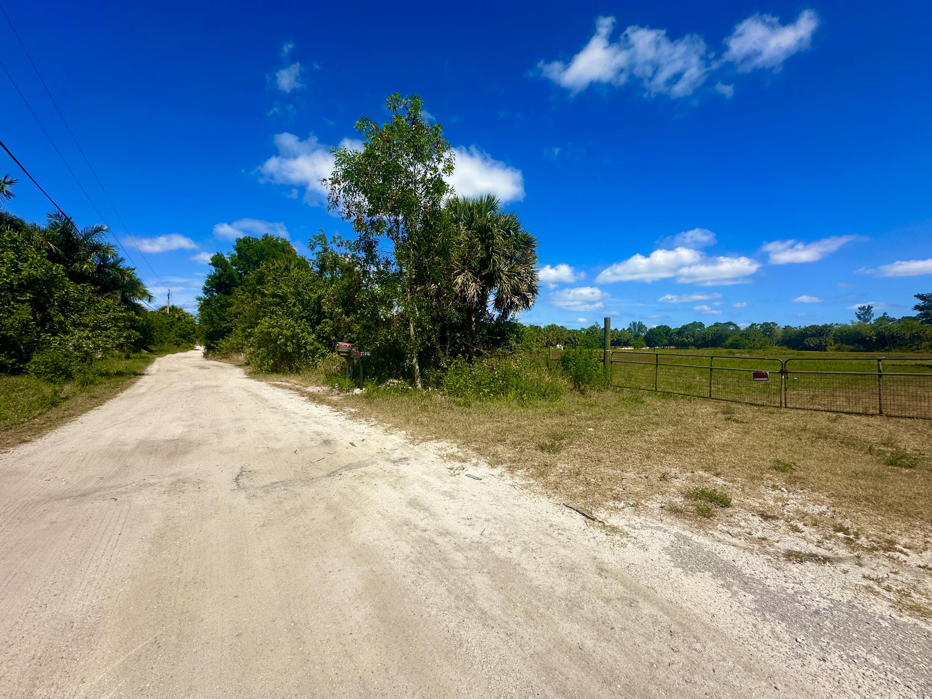 4088 Windmill Road Loxahatchee, FL 33470 - Photo 3 of 44 IMG_9882