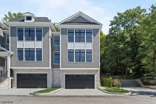 $1,349,000 | 188 Broadway, Unit 2, Woodcliff Lake, NJ 07677