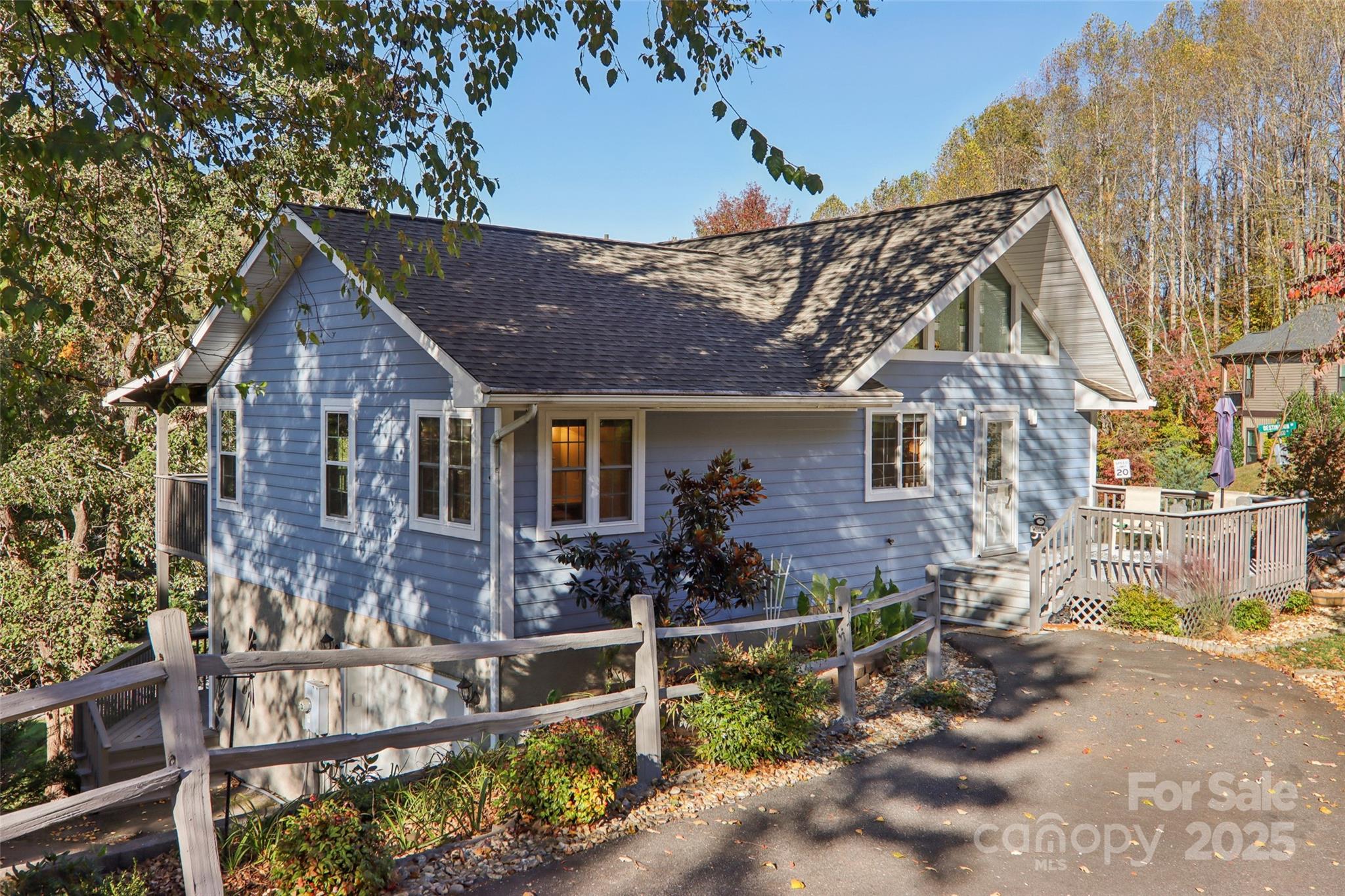 166 Linsonwood Ridge Waynesville, NC 28786 - Photo 5 of 39 a front view of house with street