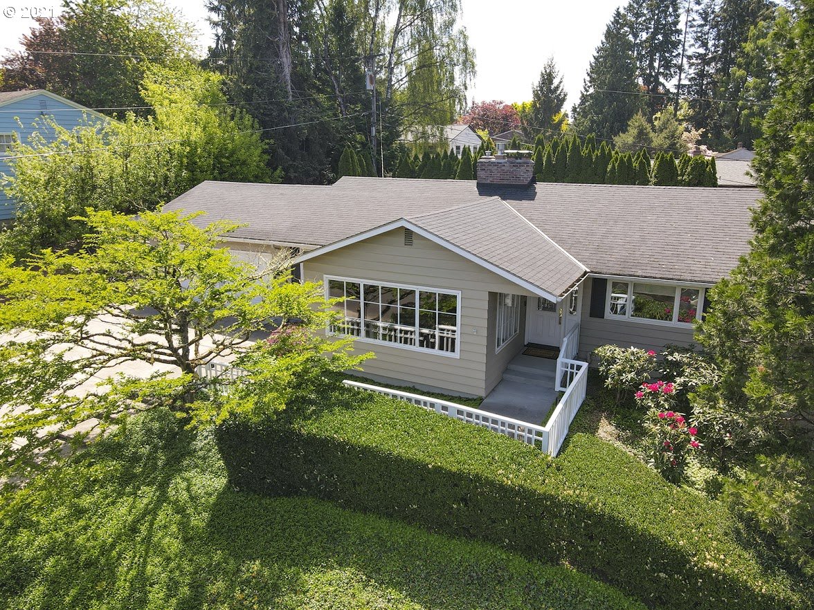 6768 Southwest Bancroft Way Portland, OR 97225 - Photo 1 of 32 Gallery Image 1