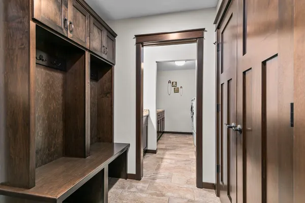 $485,000 | 2712 West Fallen Oak Drive, Appleton, WI 54913