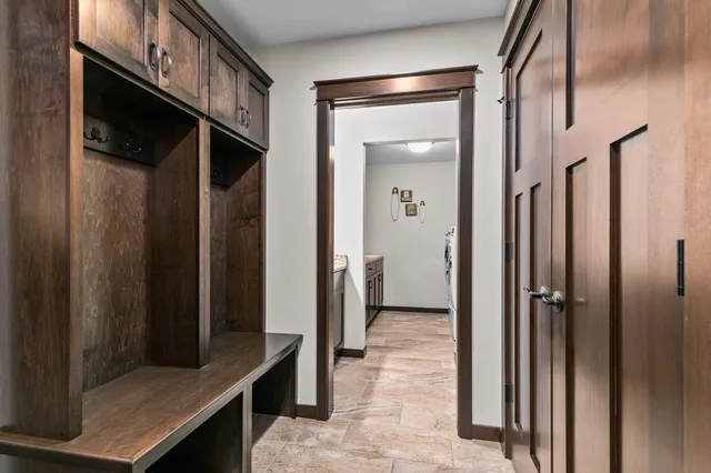 $485,000 | 2712 West Fallen Oak Drive, Appleton, WI 54913