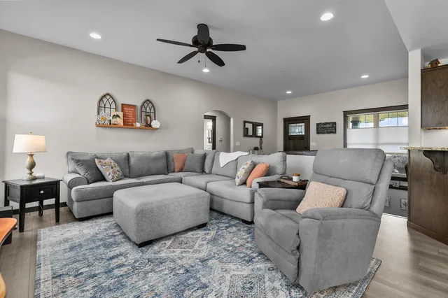 $485,000 | 2712 West Fallen Oak Drive, Appleton, WI 54913