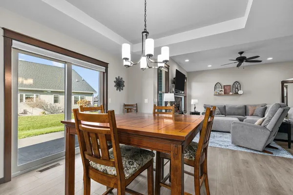 $485,000 | 2712 West Fallen Oak Drive, Appleton, WI 54913