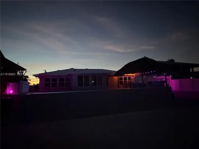 $2,069,000 | 1733 Sunrise Drive, Big Pine Key, FL 33043