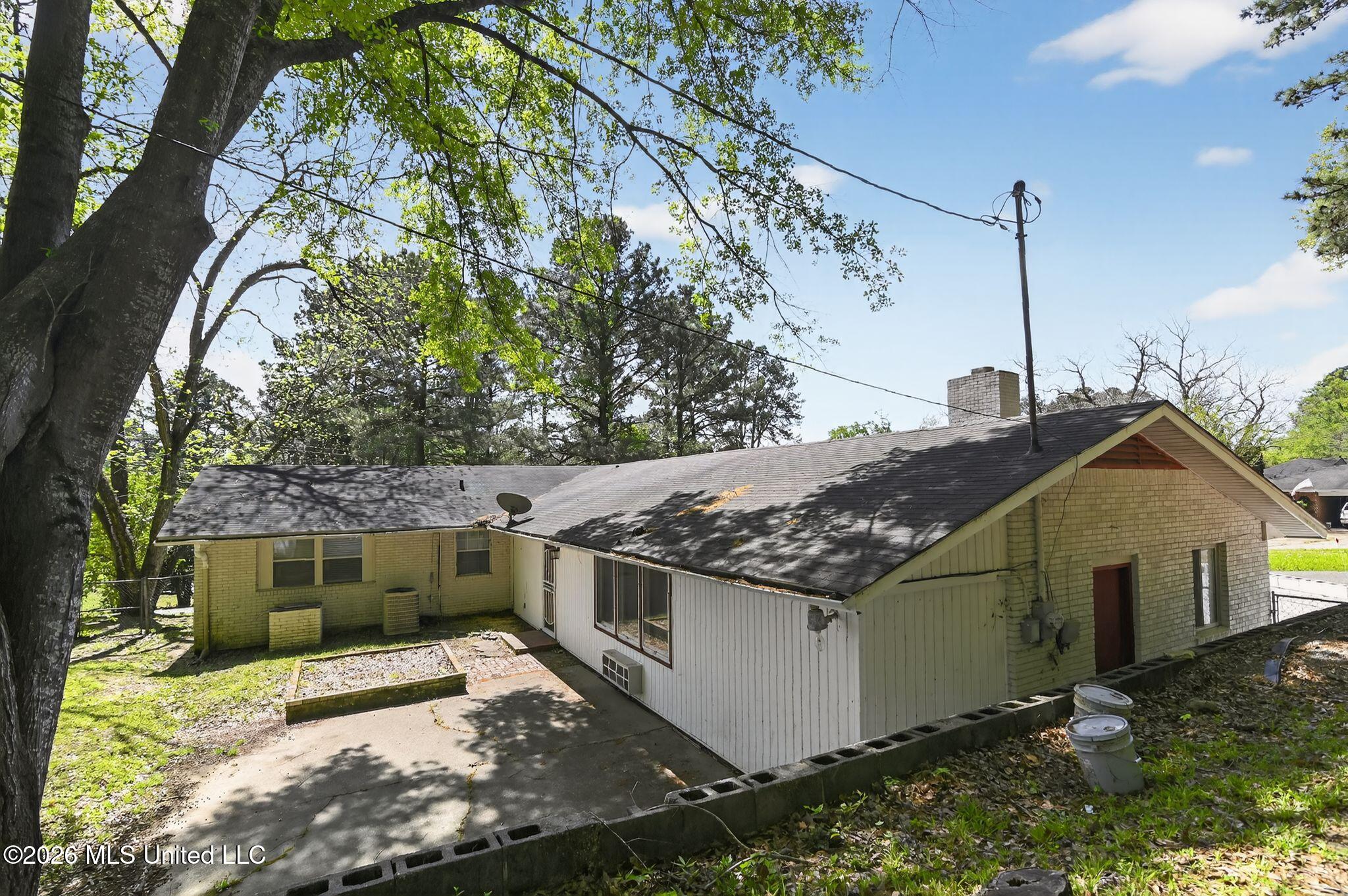 20 Covington Road Columbus, MS 39705 - Photo 4 of 30 4