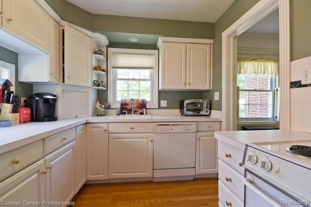 2626 Windemere Road Birmingham, MI 48009 - Photo 11 of 29