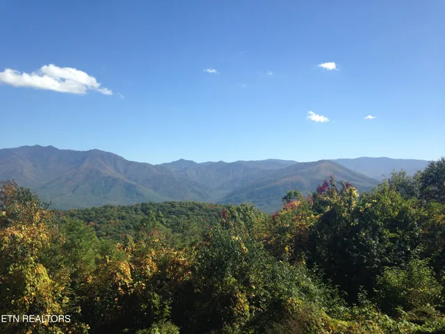 $574,900 | 414 Gold Road, Cosby, TN 37722