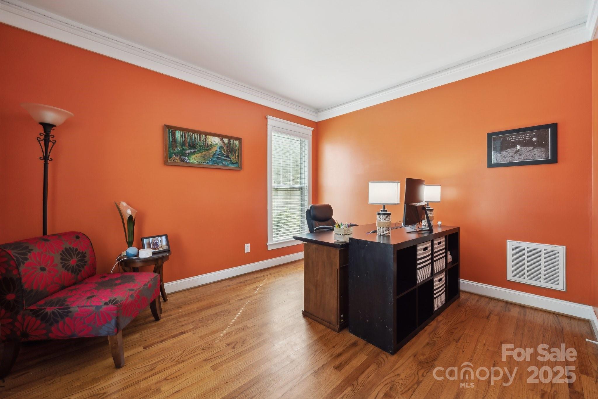 369 Shoreline Parkway Tega Cay, SC 29708 - Photo 30 of 40 a living room with furniture and wooden floor
