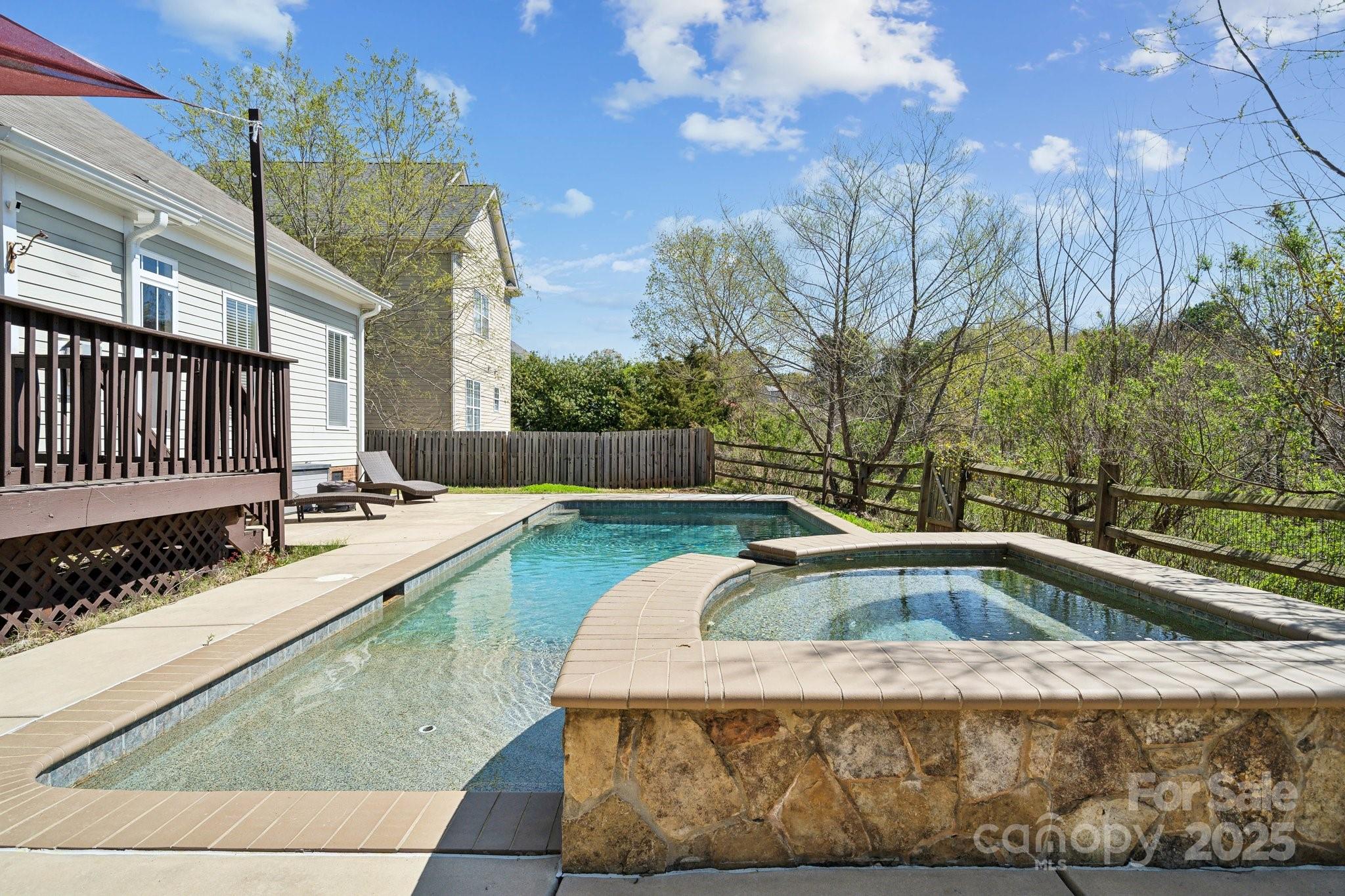 369 Shoreline Parkway Tega Cay, SC 29708 - Photo 36 of 40 a view of jacuzzi with patio