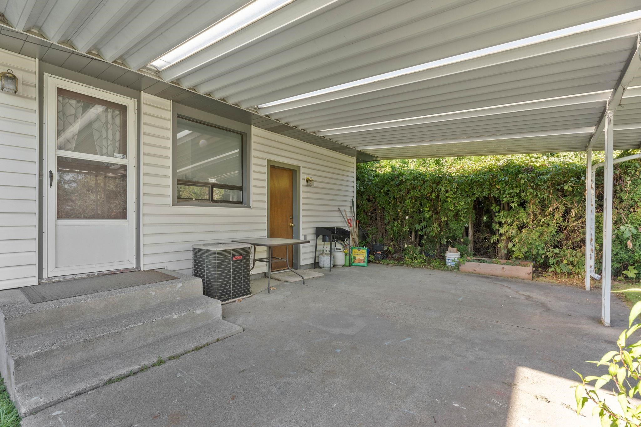 116 North Sunderland Road Spokane Valley, WA 99206 - Photo 19 of 25