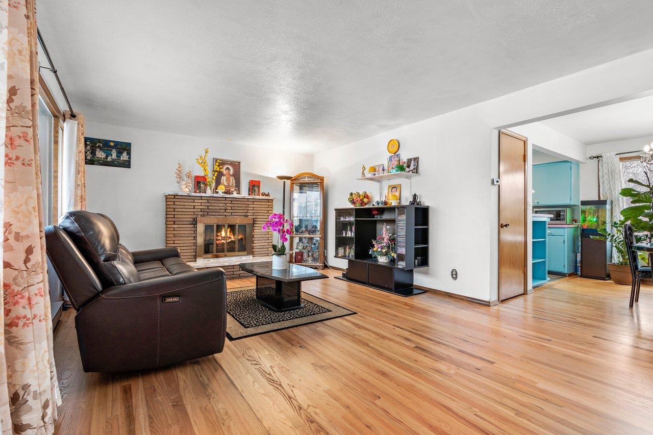 116 North Sunderland Road Spokane Valley, WA 99206 - Photo 3 of 25