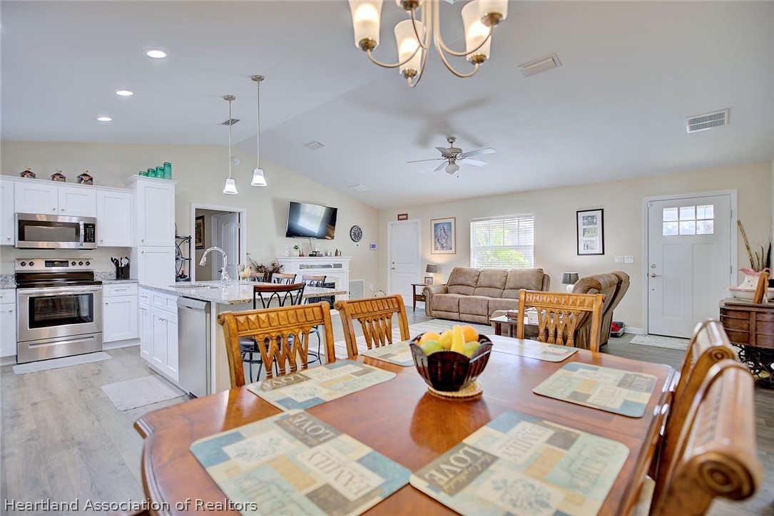 4600 Singer Street Sebring, FL 33872 - Photo 18 of 44
