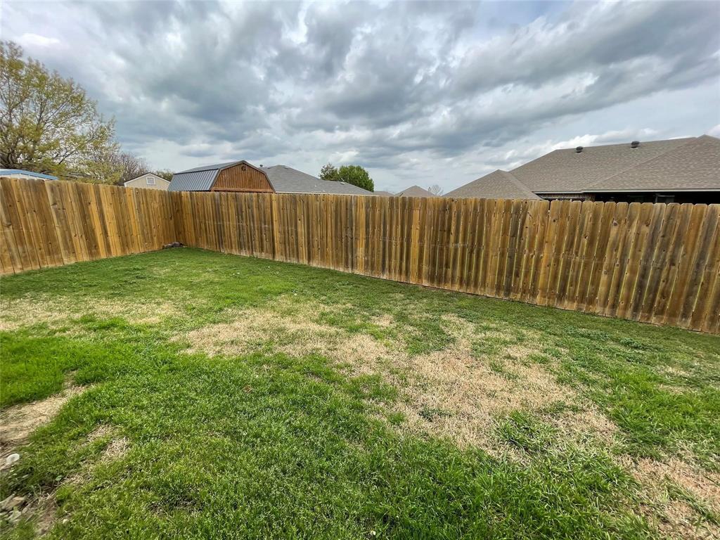 705 Rambling Court Granbury, TX 76049 - Photo 14 of 16