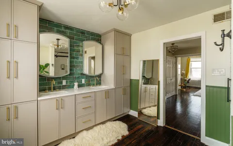 $769,000 | 705 Manton Street, Philadelphia, PA 19147