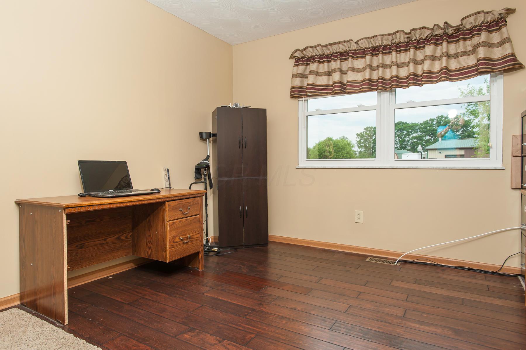 401 Plunkett Road Delaware, OH 43015 - Photo 14 of 37