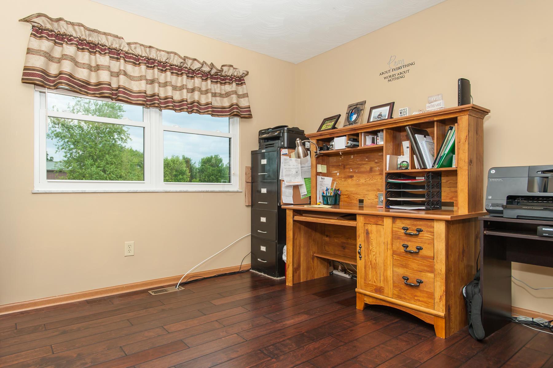 401 Plunkett Road Delaware, OH 43015 - Photo 15 of 37