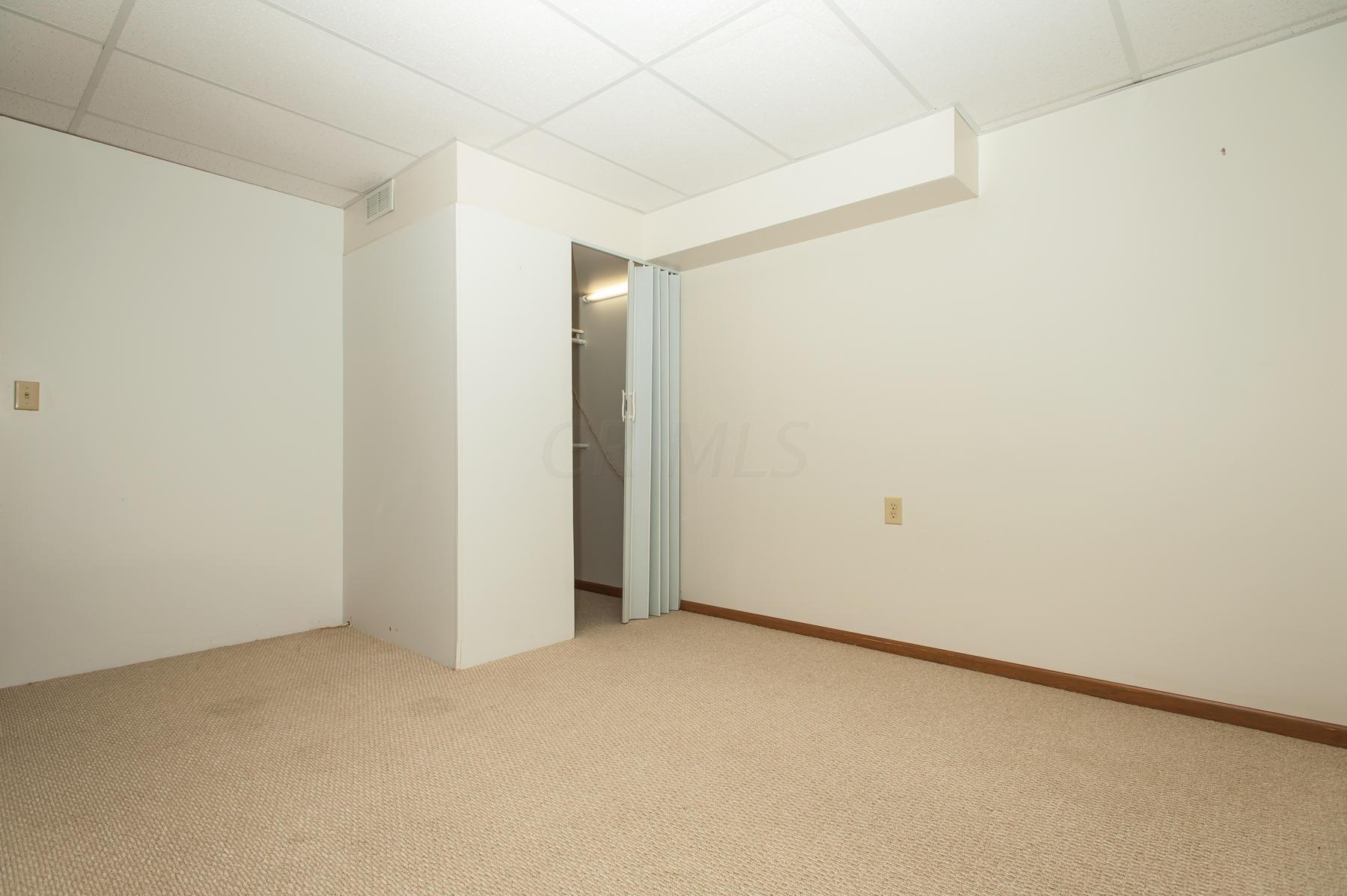 401 Plunkett Road Delaware, OH 43015 - Photo 34 of 37