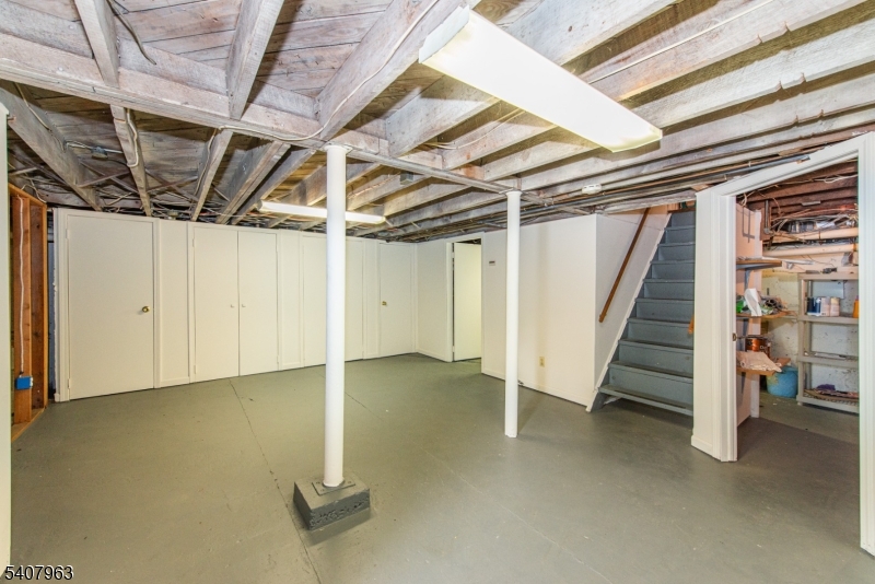 63 Crane Road Mountain Lakes, NJ 07046 - Photo 31 of 45