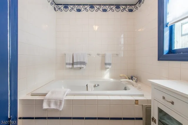 $989,000 | 63 Crane Road, Mountain Lakes, NJ 07046