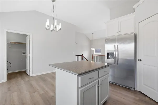 $325,000 | 406 Timbercreek Drive, Belton, MO 64012