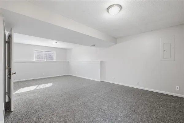 $325,000 | 406 Timbercreek Drive, Belton, MO 64012