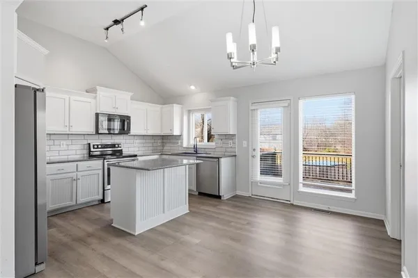 $325,000 | 406 Timbercreek Drive, Belton, MO 64012