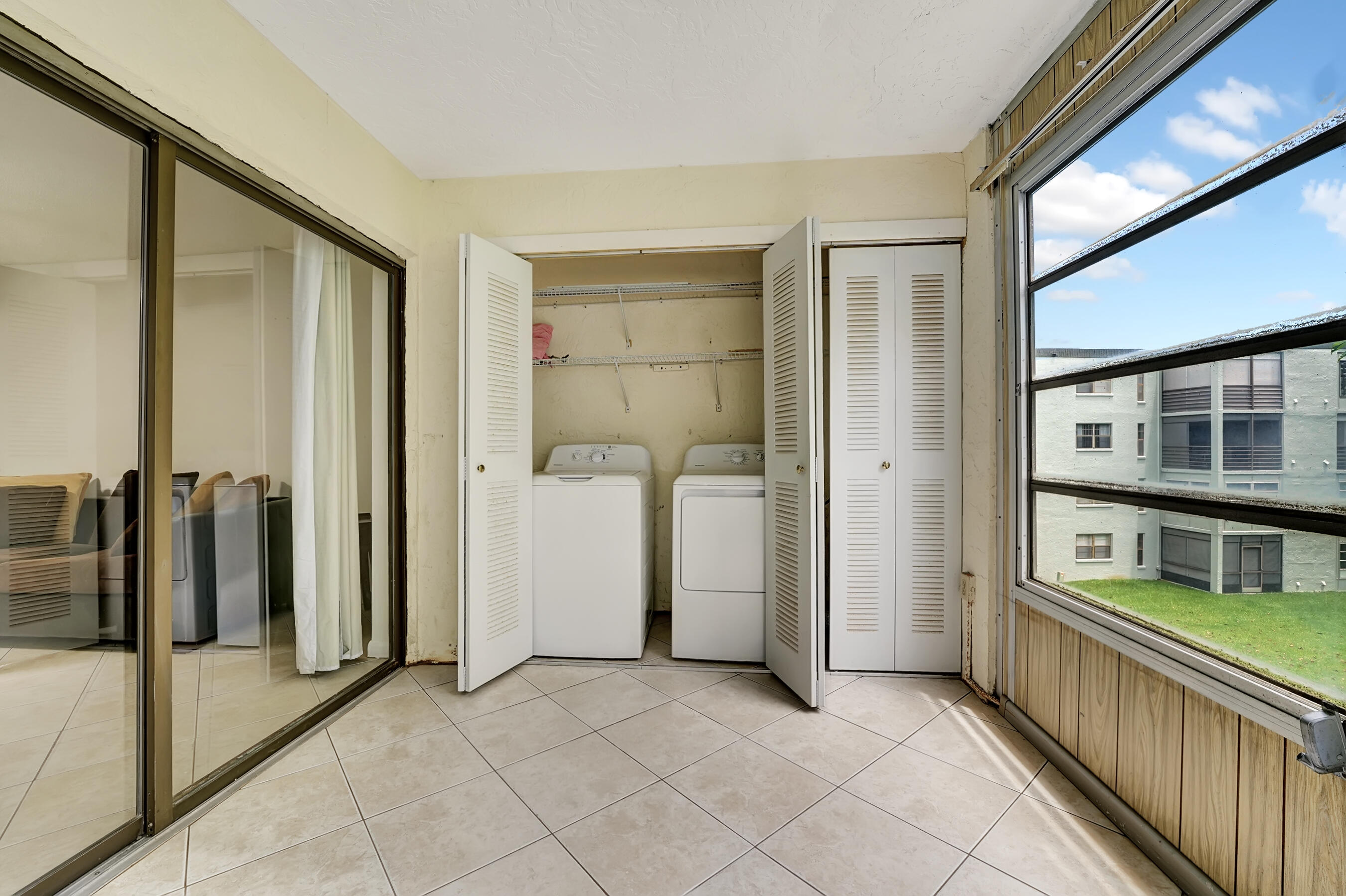 9440 Southwest 8th Street, Unit 319 Boca Raton, FL 33428 - Photo 23 of 29 DSC09711