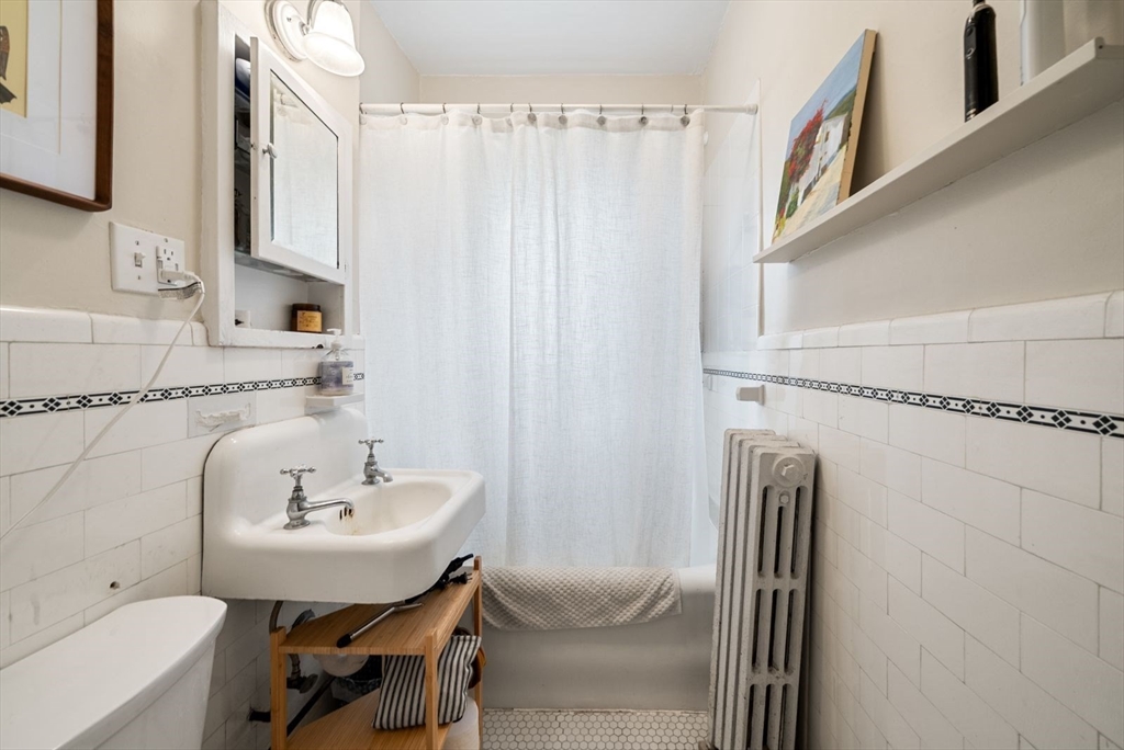 592 Washington Street, Unit 5 Brookline, MA 02446 - Photo 9 of 13