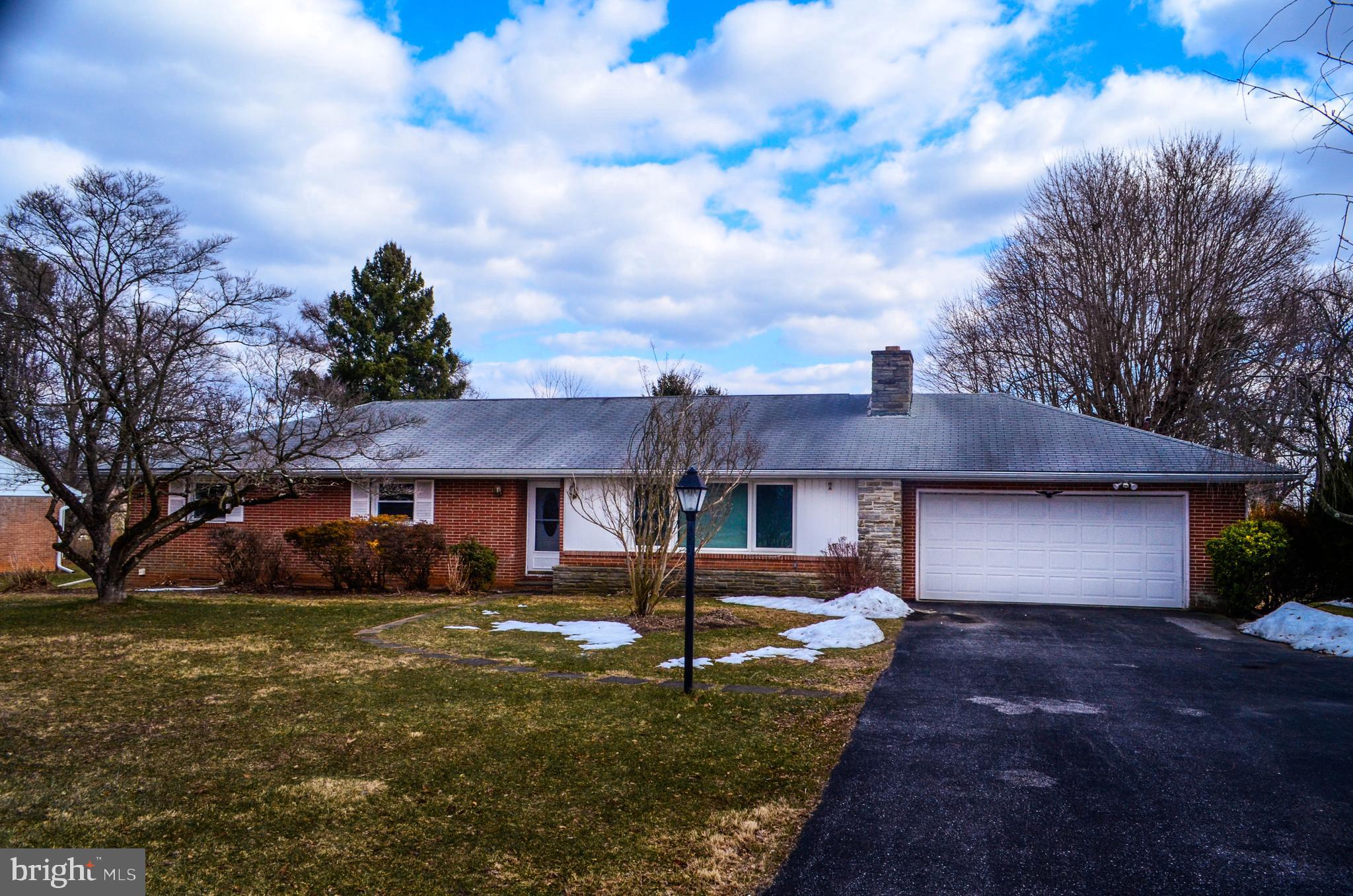 53 Singer Road New Freedom, PA 17349 - Photo 3 of 30